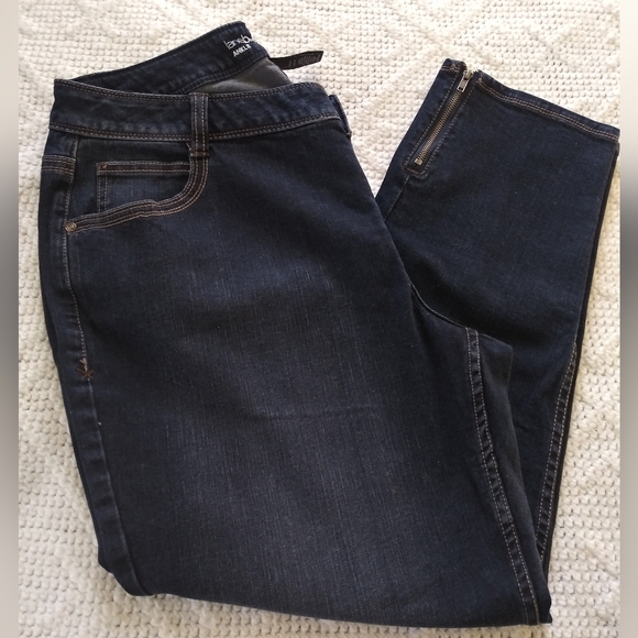 Lanebryant Genius Fit Plus Size Jeans - Picture 2 of 6